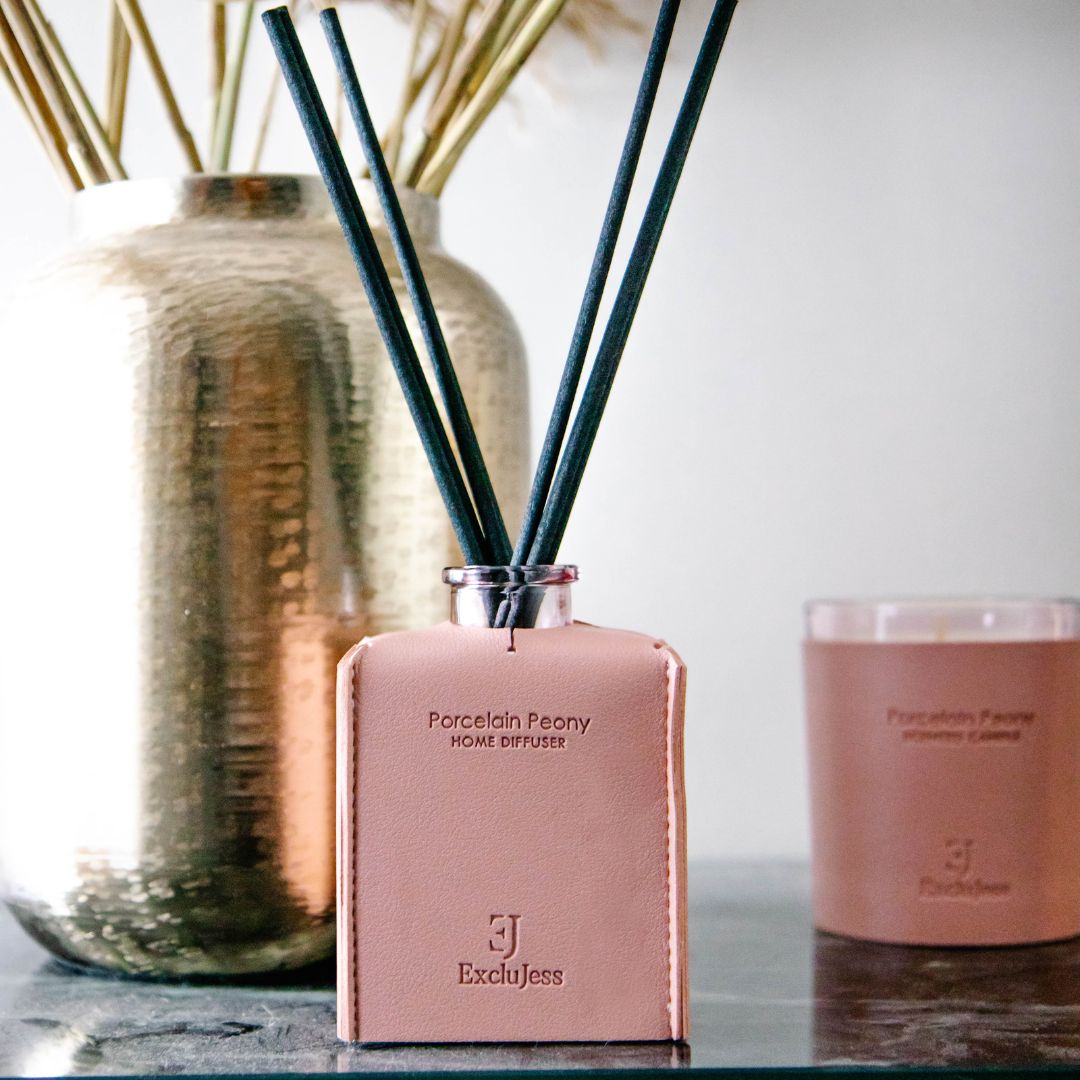 Pink leather porcelain peony diffuser